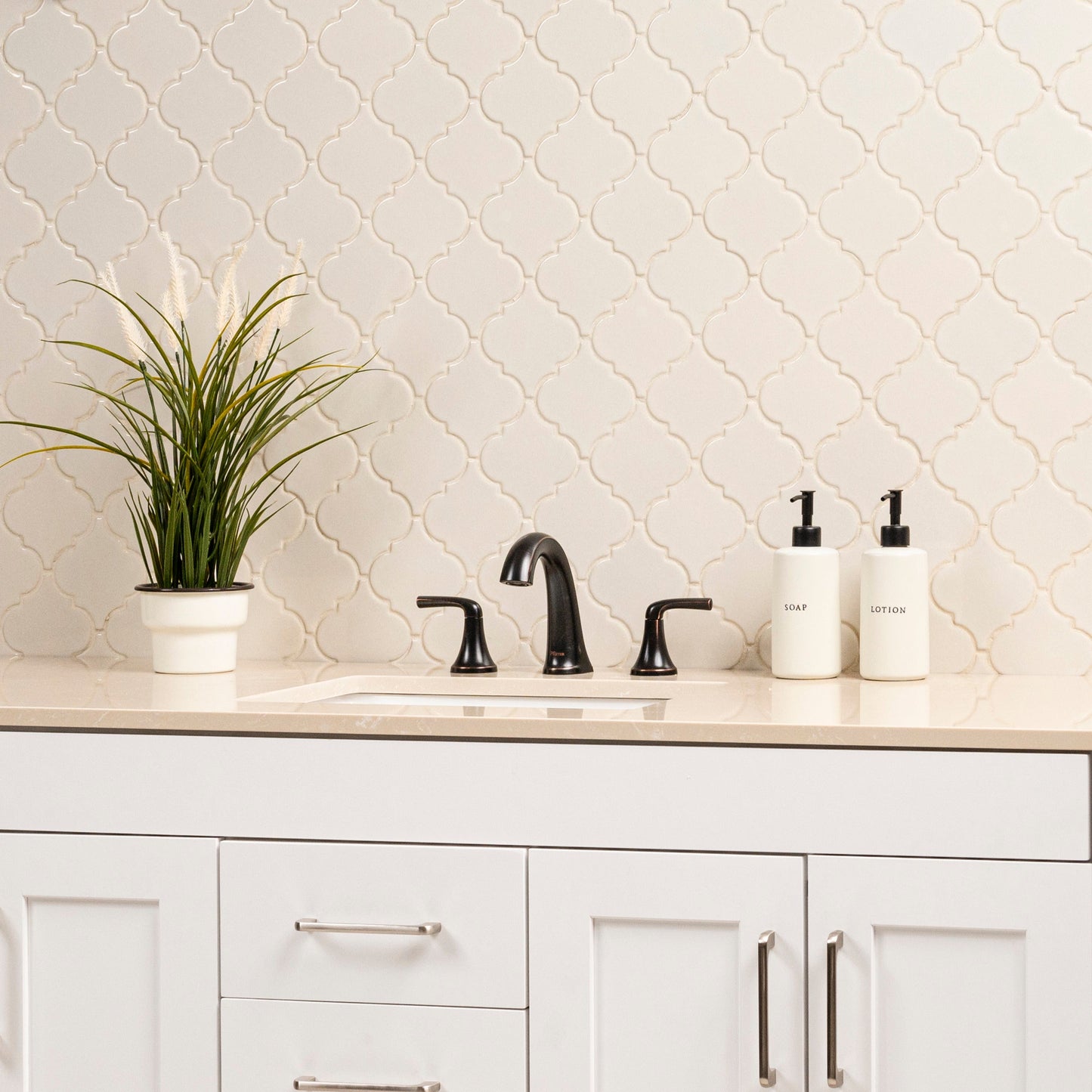Antique White Arabesque 10.83" x 15.5" Glazed Ceramic Mesh-Mounted Mosaic Wall Tile Pattern-MSI Collection