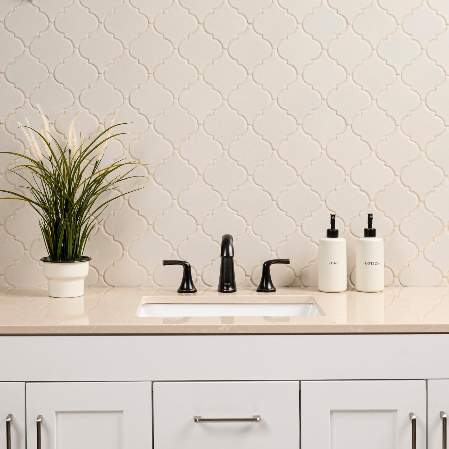 Antique White Arabesque 10.83" x 15.5" Glazed Ceramic Mesh-Mounted Mosaic Wall Tile Pattern-MSI Collection