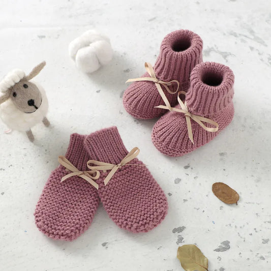 Newborn Knit Socks With Knit Mitten Gloves